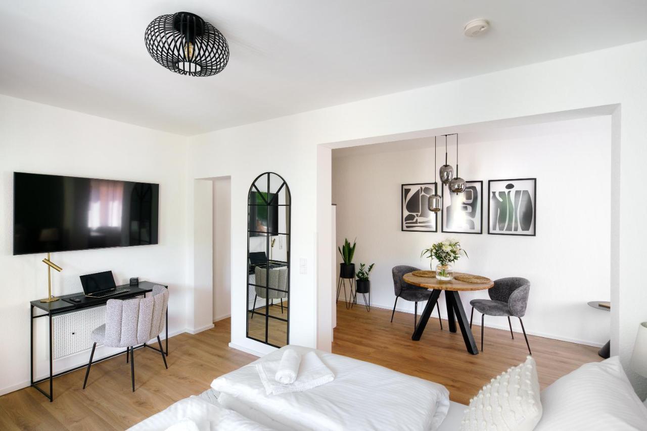 Staytona - Parkpl. - Balkon - Wlan - Netflix - Wfh Taunusstein Exterior photo